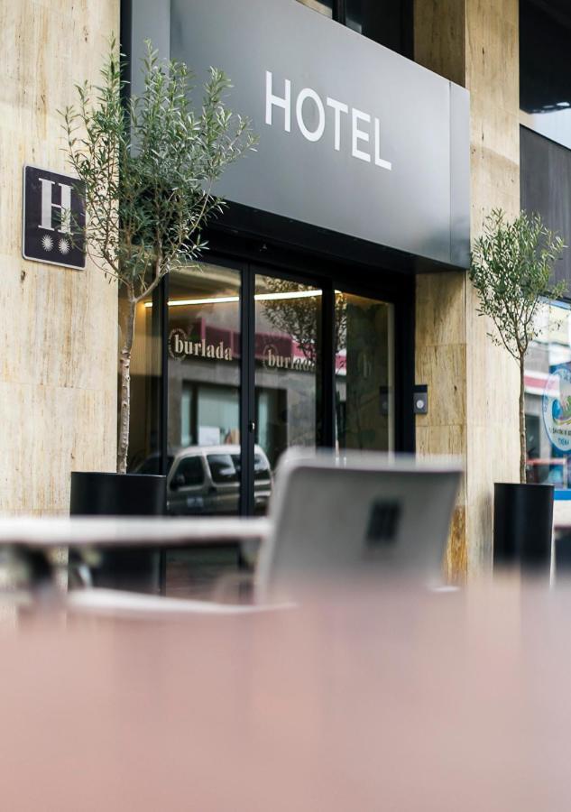 Hotel Burlada Exterior photo