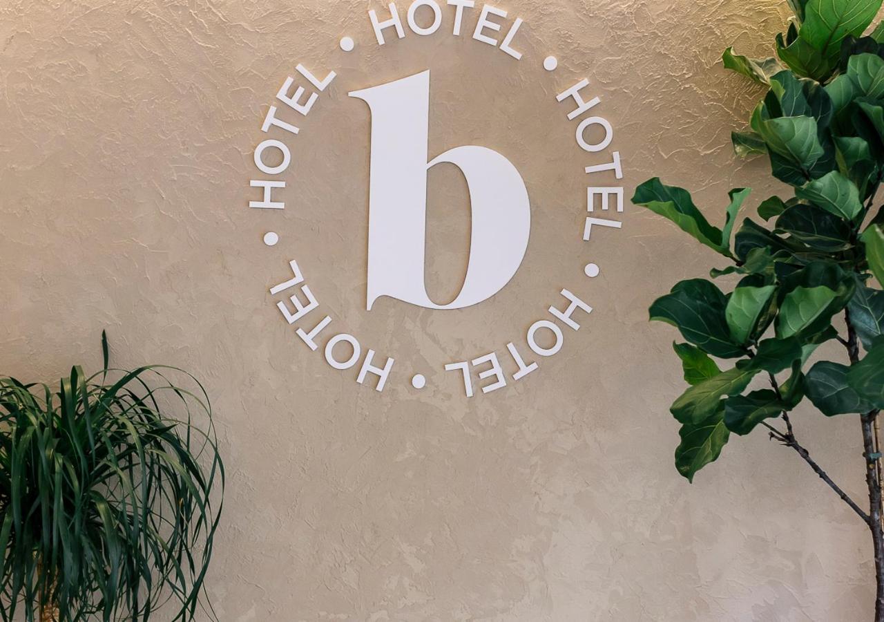 Hotel Burlada Exterior photo
